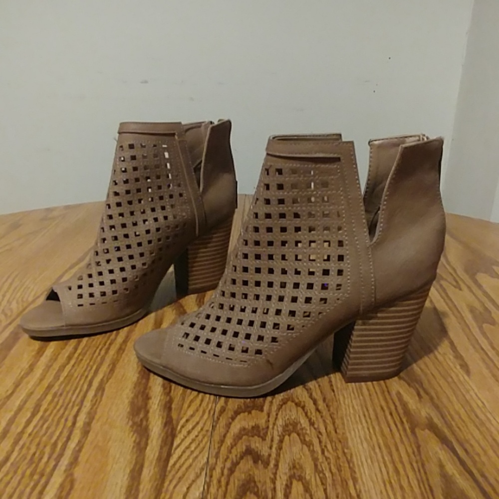 Charming Charlie | Ankle Boots | Size 6